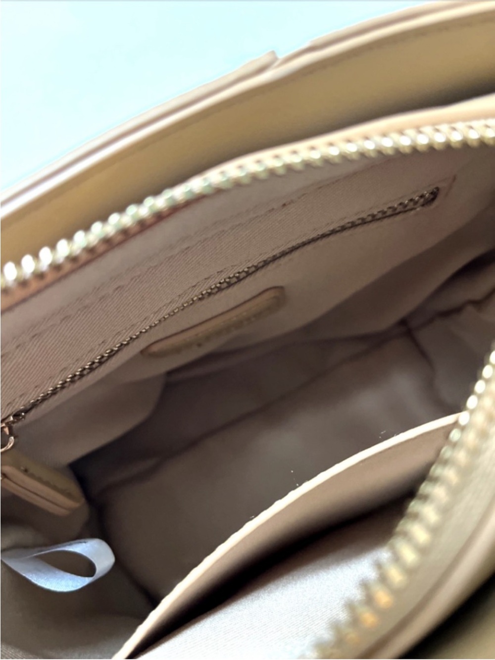✨ Jason Wu Mini Top Handle Bag Beige Vegan Leather Green Marble Handle NWT Chic - Picture 5 of 6